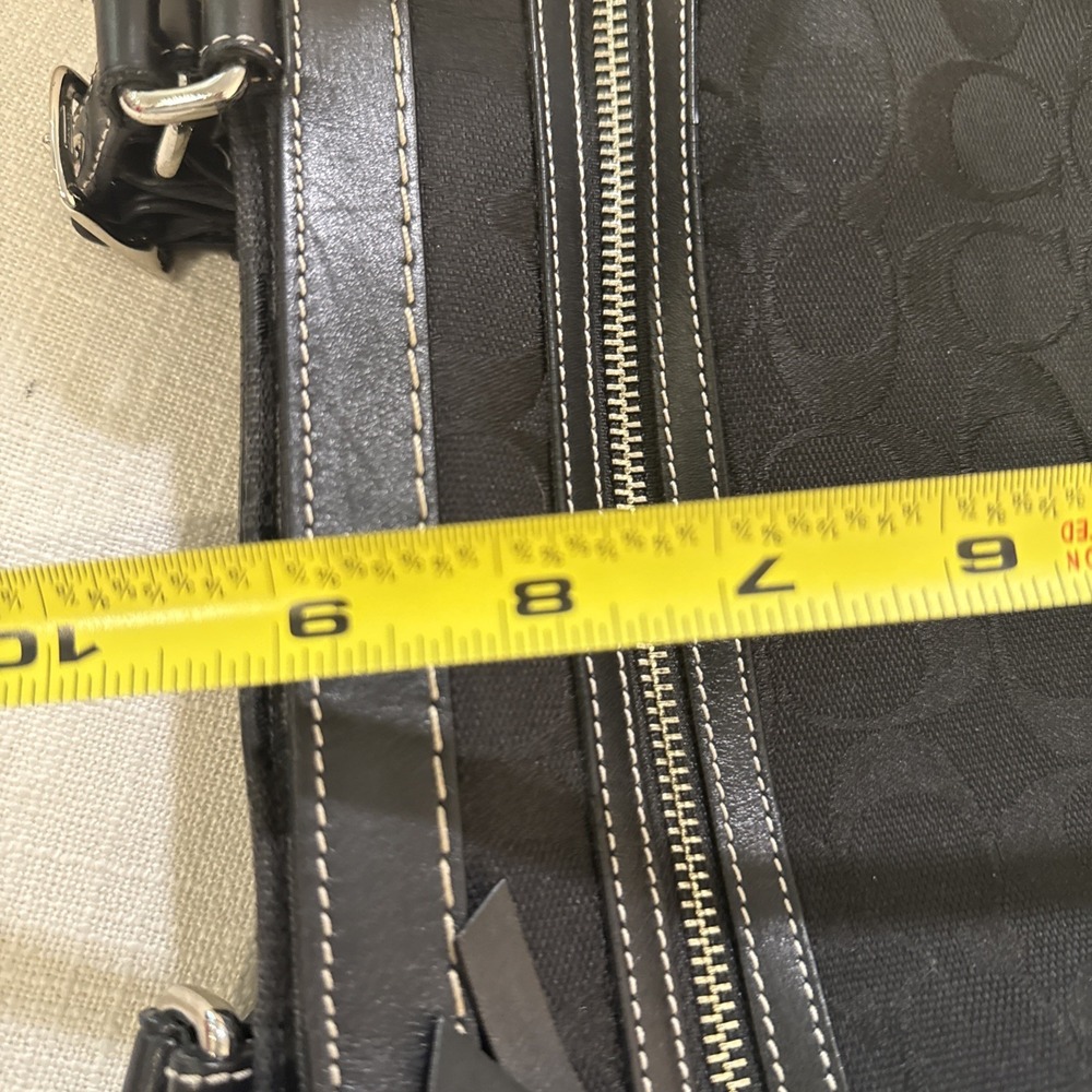 Coach Handbag Black Signature Logo Inside Zip Pocket E04M-7052 Leather Canvas - Picture 7 of 10